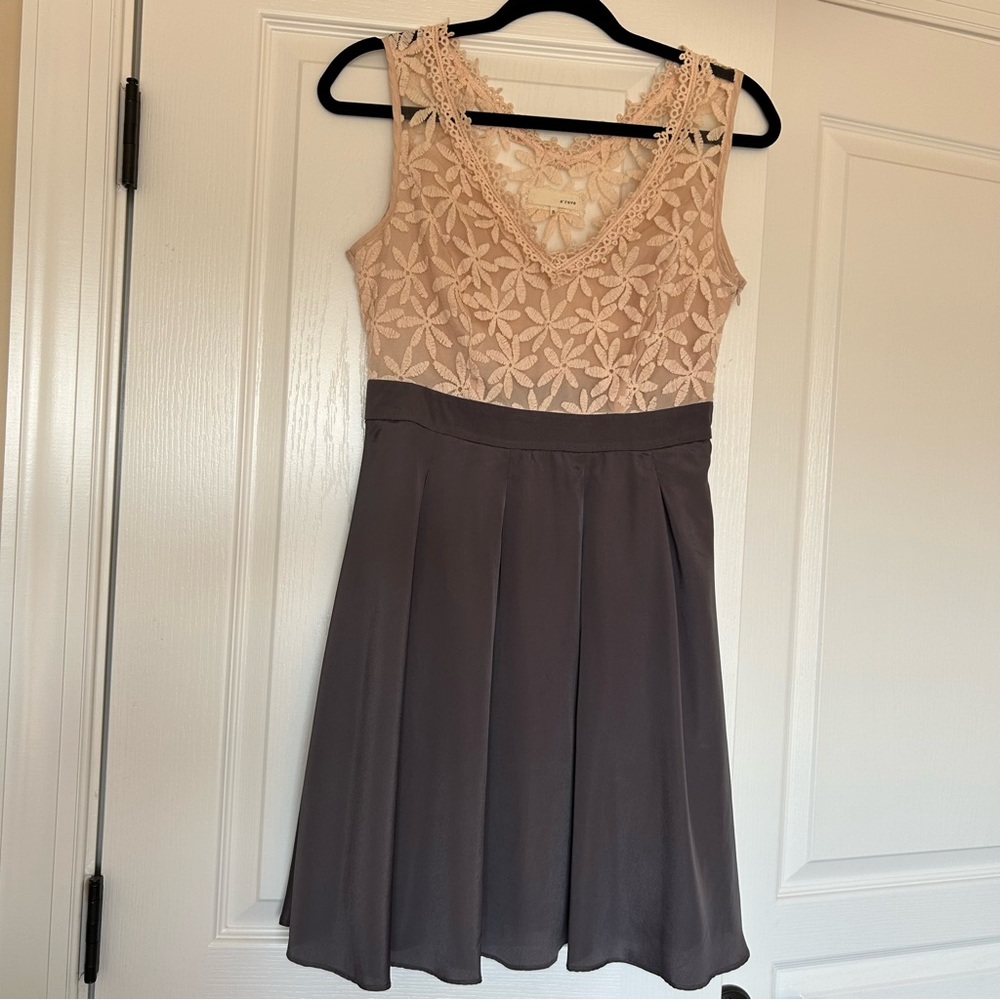 A’reve Embroidered Floral Lace Cream/Peace V Neck Top & Gray Cocktail Dress Sz S